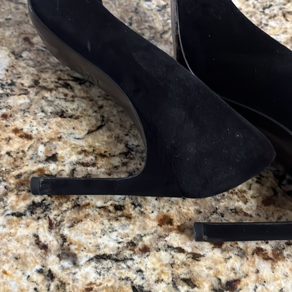 Stuart Weitzman shoes - Picture 4 of 8